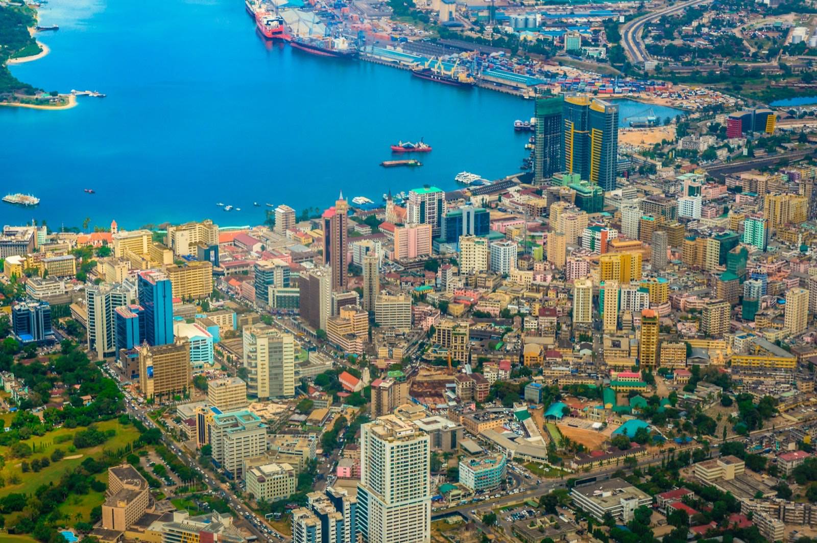 Dar es Salaam and its harbour seen from the air
